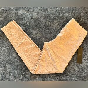 Mono B Womens Athletic Pants Leggings Pink Leopard Print, Size Medium, APH2936